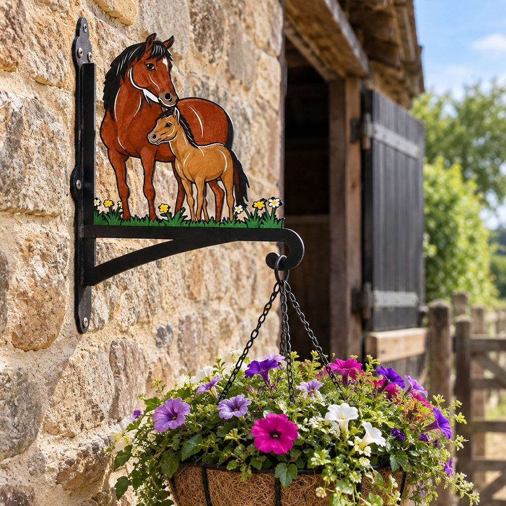Hanging Basket Bracket – Horse Family