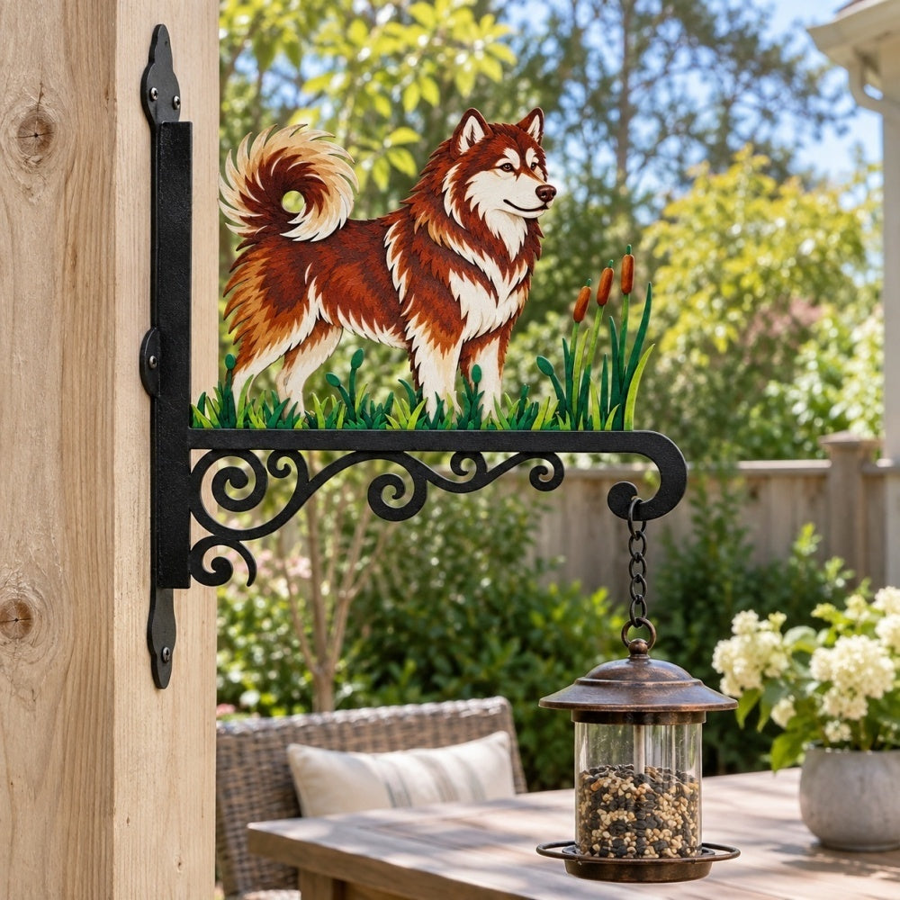 Hanging Basket Bracket – Alaskan Malamute