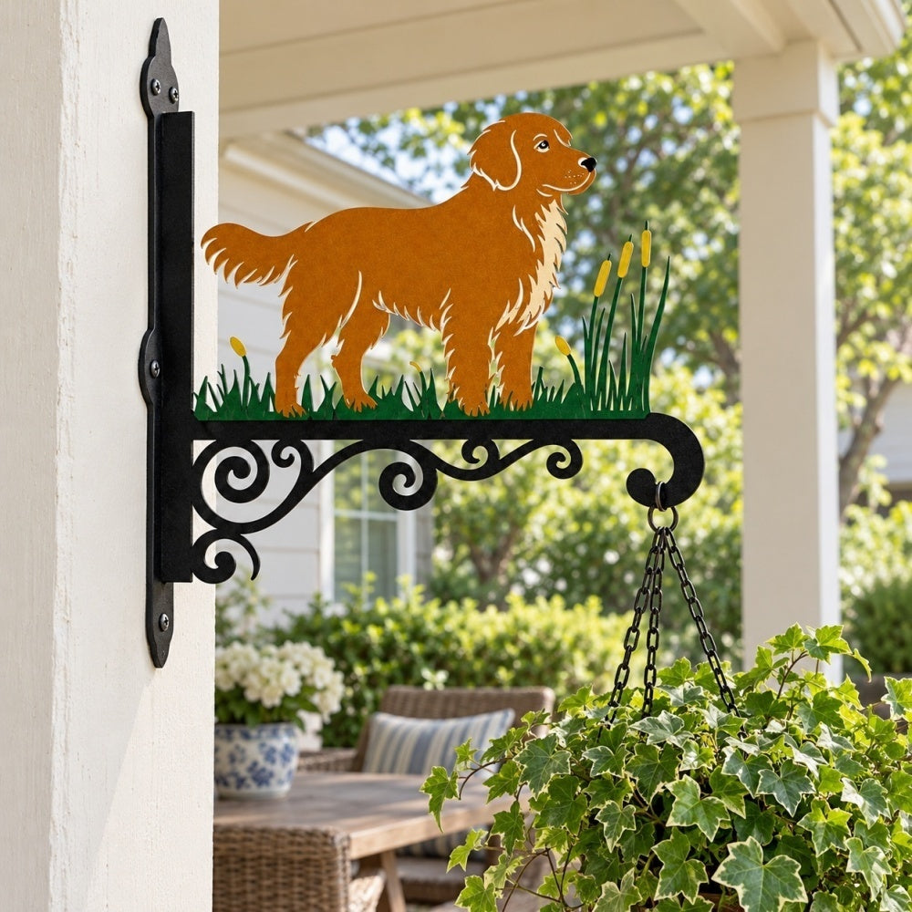 Hanging Basket Bracket – Golden Retriever