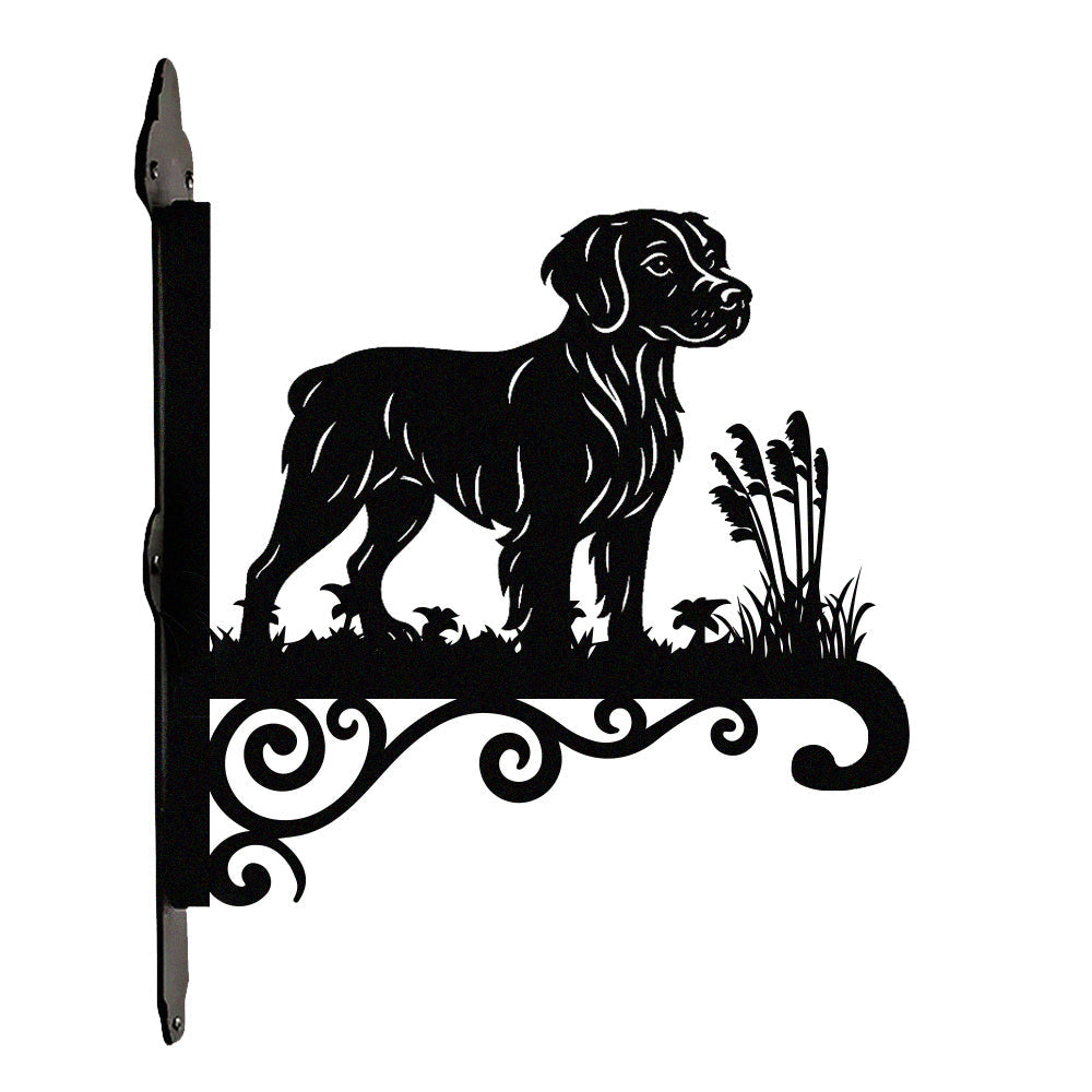 Brittany metal hanging basket bracket mounted on outdoor wall for plant decoration