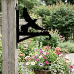 Flying raven metal hanging basket bracket mounted on outdoor wall for plant decoration